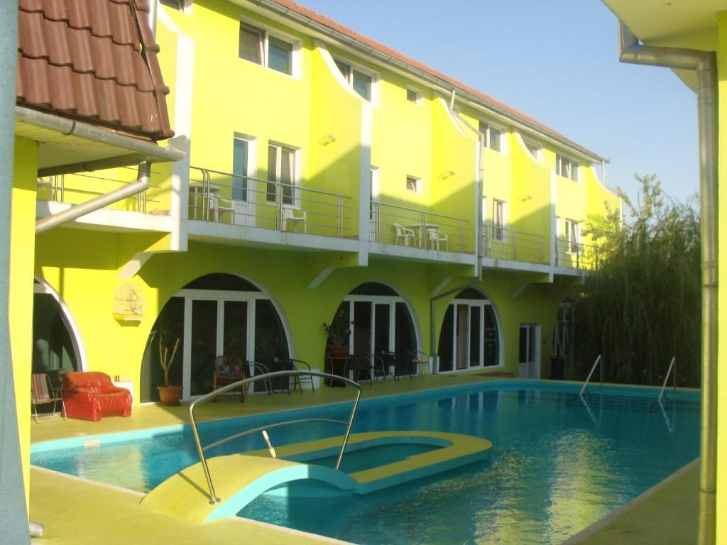 Pension Eclipse Oradea Exterior photo